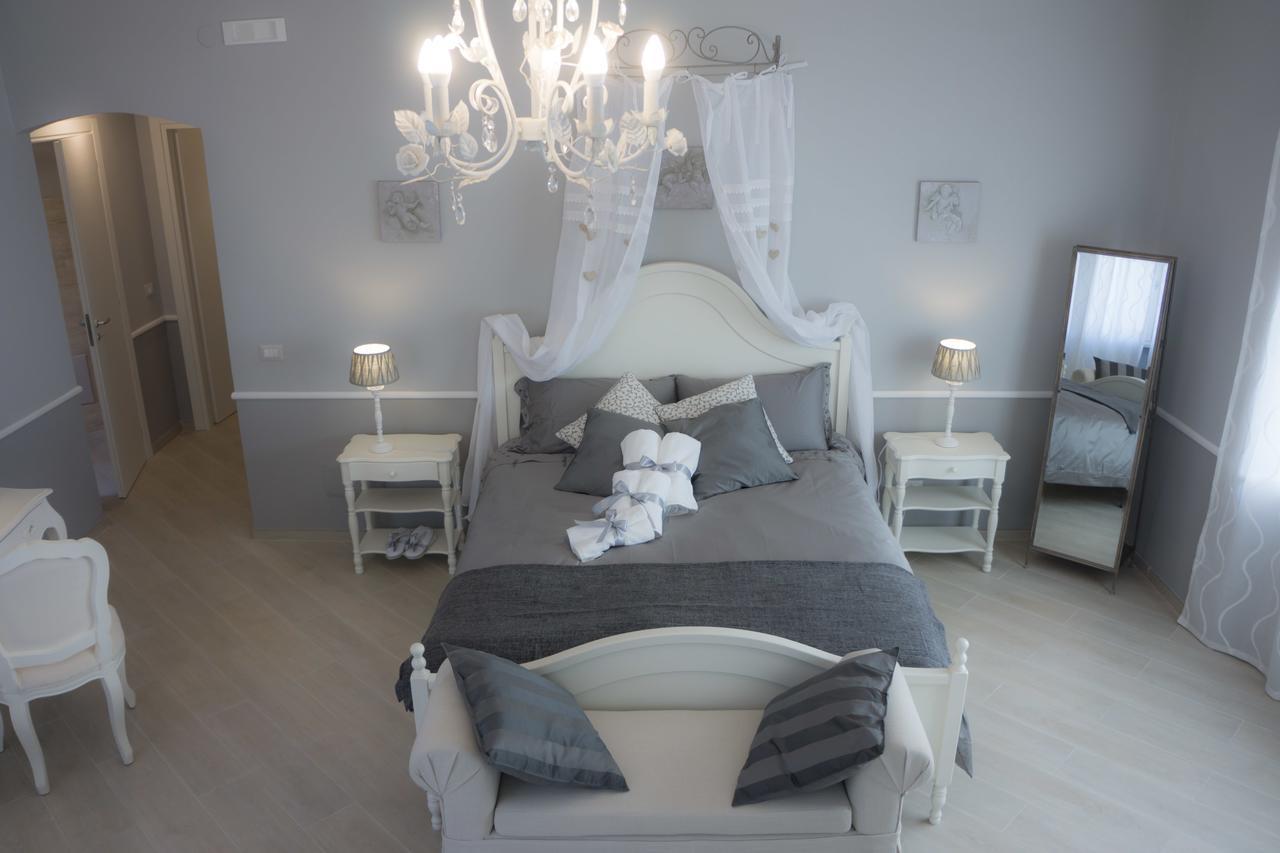 B&B Donna Ada Σαλέρνο Εξωτερικό φωτογραφία