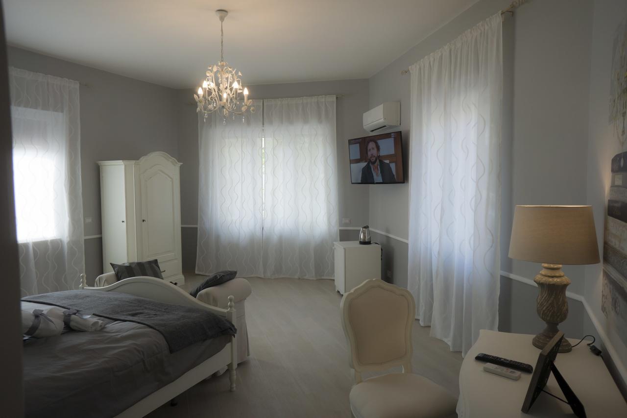 B&B Donna Ada Σαλέρνο Εξωτερικό φωτογραφία