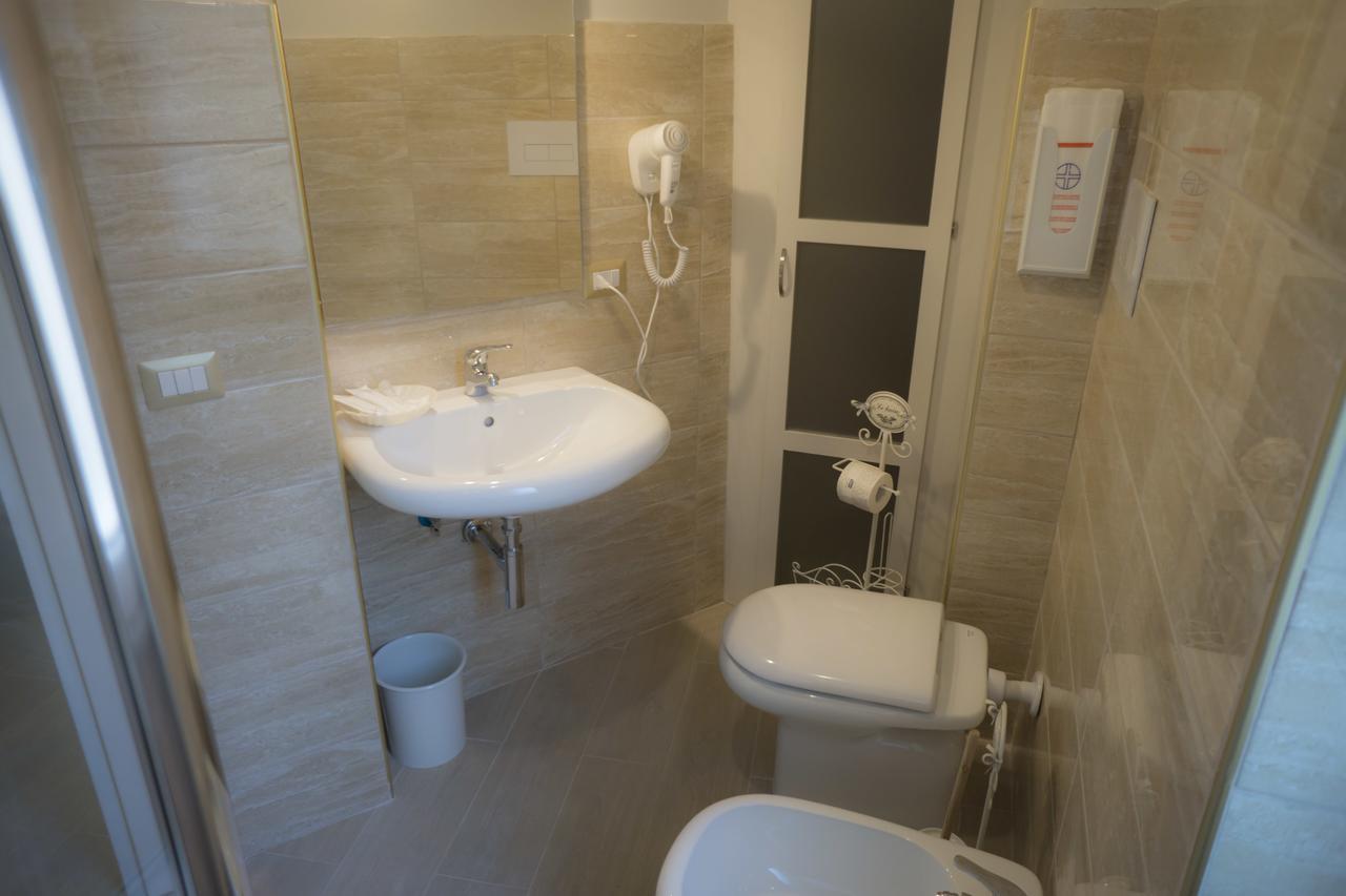 B&B Donna Ada Σαλέρνο Εξωτερικό φωτογραφία