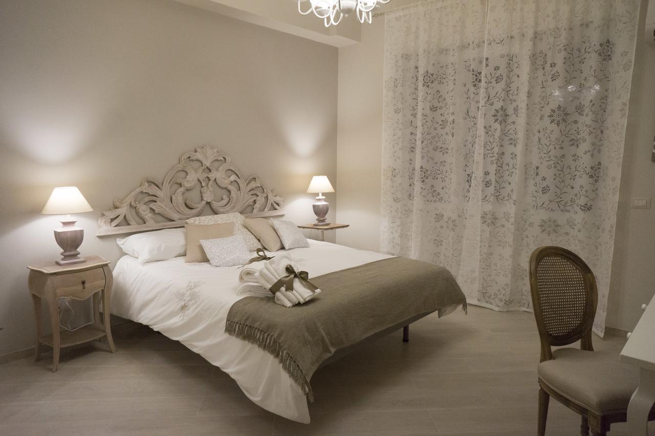 B&B Donna Ada Σαλέρνο Εξωτερικό φωτογραφία