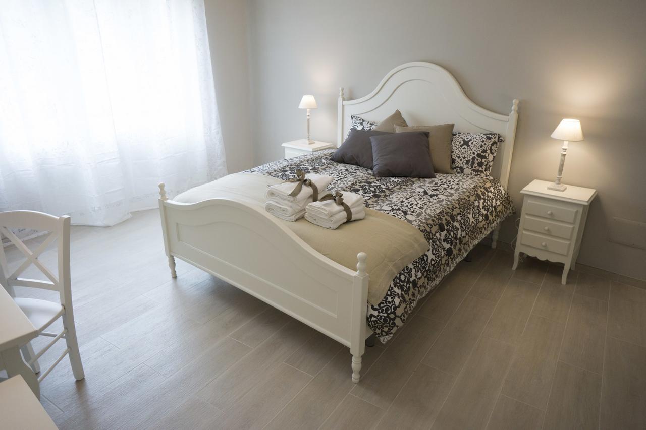 B&B Donna Ada Σαλέρνο Εξωτερικό φωτογραφία